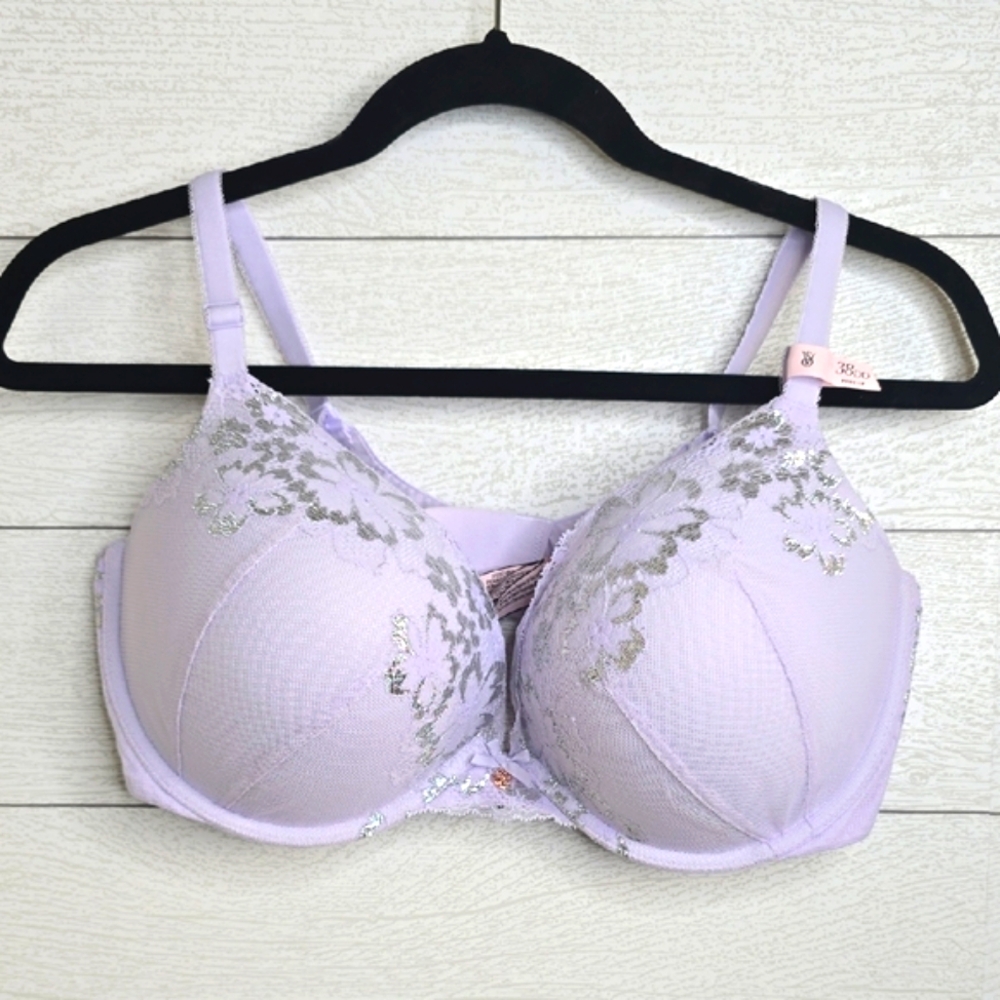 NWT Victoria's Secret Light Purple Lace Bra